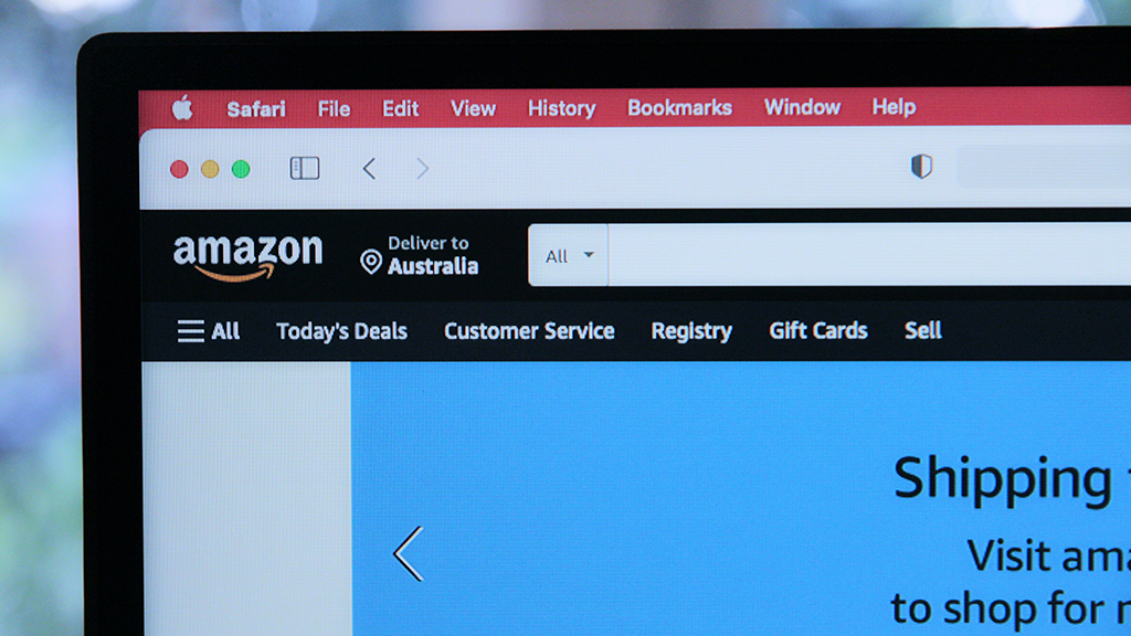 Amazon Pivots to Selling Cashierless Tech to Retailers After U.S. Pullback